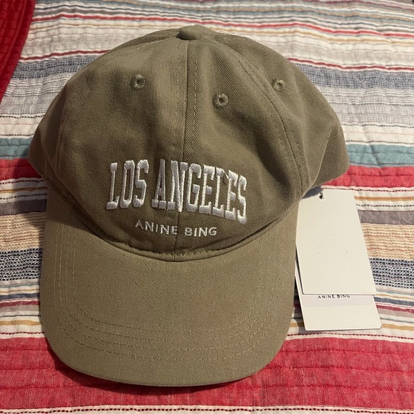 Anine Bing Accessories - Selling a Woman’s Cap